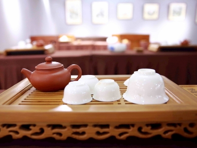 千萬別做兼職茶藝師，女人學(xué)茶藝好嗎？