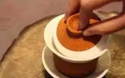 三才蓋碗的正確拿法，三才蓋碗抓碗法圖解