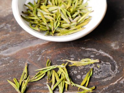 白茶品質(zhì)如何區(qū)分，白茶的優(yōu)劣質(zhì)量辨別方法