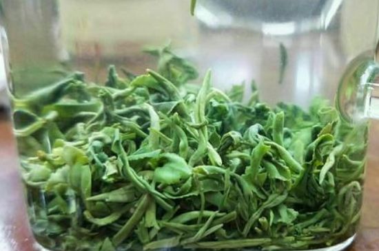 什么茶葉容易放香精，香精茶有什么危害？