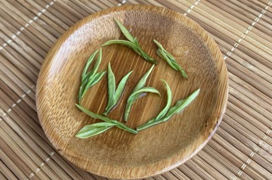 安吉白茶夏天怎么保存，安吉白茶能冷凍儲存嗎？