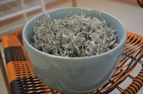 怎樣辨別莓茶發(fā)霉了，莓茶發(fā)霉和白霜的區(qū)別