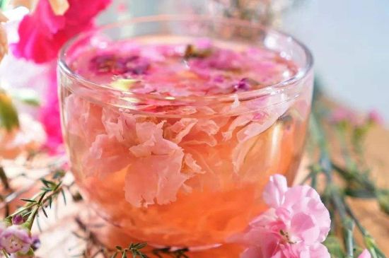 玫瑰花的最佳搭配，喝玫瑰花茶搭配什么喝好？