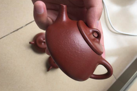 朱泥壺適合泡紅茶嗎，紅茶適合泡紫泥還是朱泥壺