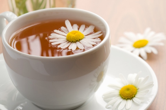 經(jīng)常菊花泡水好嗎，喝菊花茶有什么好處？