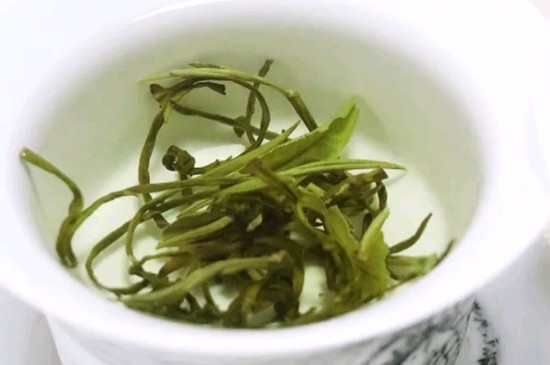 茉莉香珠跟龍珠有什么區(qū)別嗎，茉莉龍珠和茉莉香珠那個(gè)好？