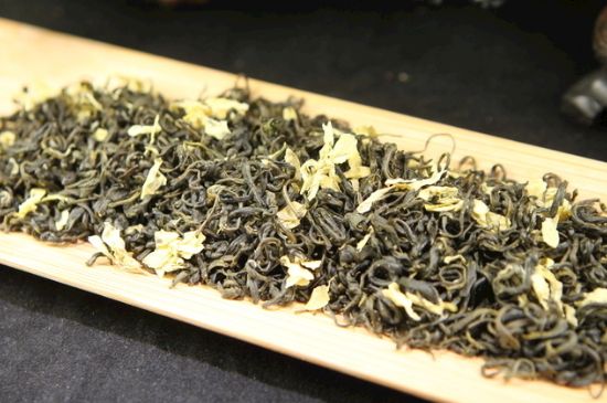 炒花飄雪是什么茶，花茶炒花是什么意思