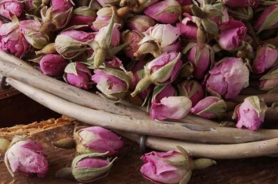 玫瑰花茶是應該煮還是蒸，玫瑰花茶是不是煮一下效果更好？