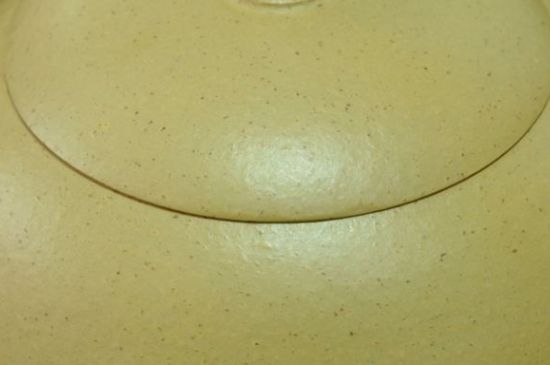 本山綠泥紫砂壺小黑點(diǎn)多嗎，真正本山綠泥會(huì)吐黑嗎？