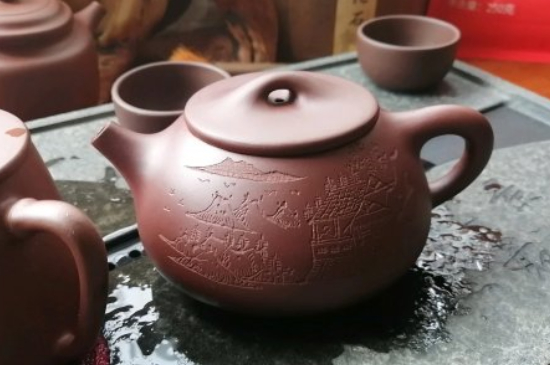 紫砂開壺和不開壺的區(qū)別，<a href=http://www.czsdfxx.com/chaju/zisha/ target=_blank class=infotextkey>紫砂壺開壺</a>的正確方法及開壺建議