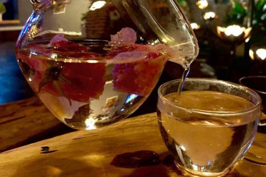 好玫瑰花茶多少錢一斤啊，玫瑰花茶價(jià)格多少錢合理？