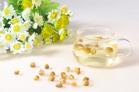 喝菊花茶有什么效果，女人長期喝菊花茶好嗎？