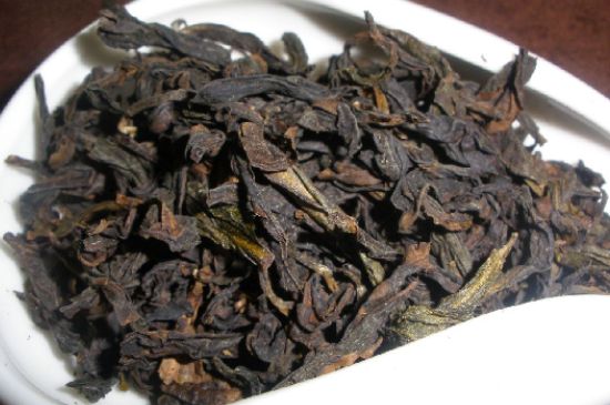 肉桂茶和大紅袍哪個貴，武夷山肉桂與大紅袍的價格比較