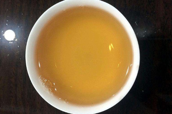 白茶三年為藥七年為寶的原理，為什么說一年茶三年藥七年寶？