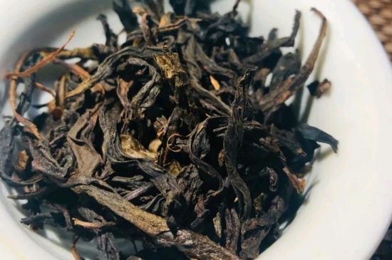 長期喝巖茶會上火嗎？巖茶這樣喝了容易上火！