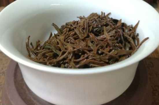 正山小種適合女人喝嗎，女人經(jīng)常喝正山小種茶好嗎