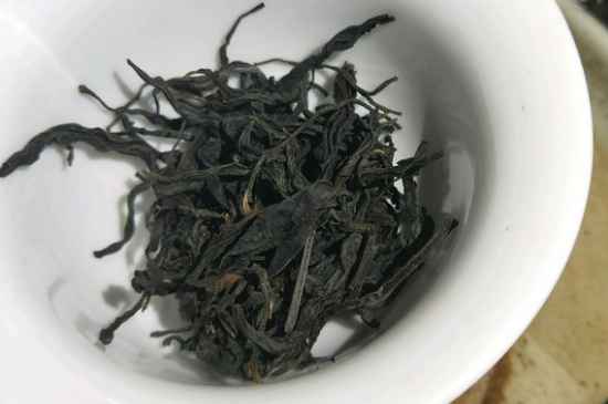 正山小種適合女人喝嗎，女人經(jīng)常喝正山小種茶好嗎