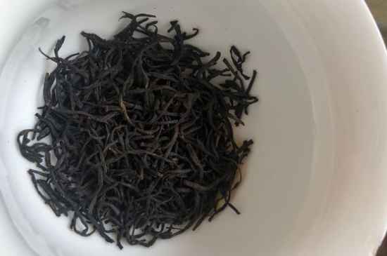 正山小種第一泡要倒掉嗎，正山小種能沖幾泡