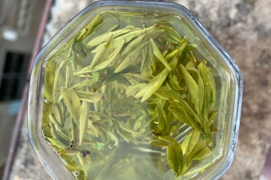 西湖龍井茶頭采和二采區(qū)別，明前龍井一采和二采什么味道？