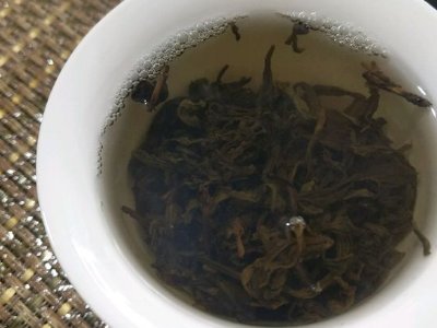 喝安化黑茶的副作用，長(zhǎng)期飲用黑茶的副作用