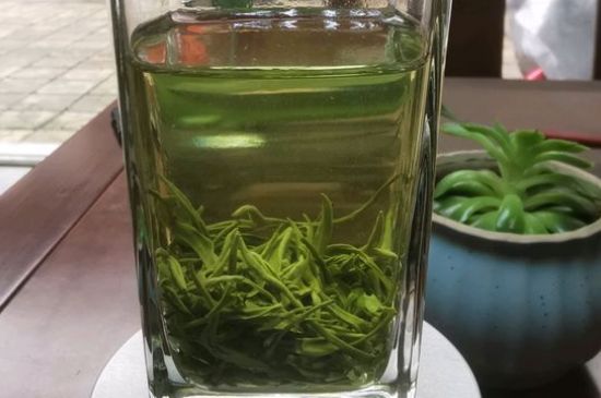 綠茶放了三年還能喝嗎，綠茶放久了喝了會怎樣