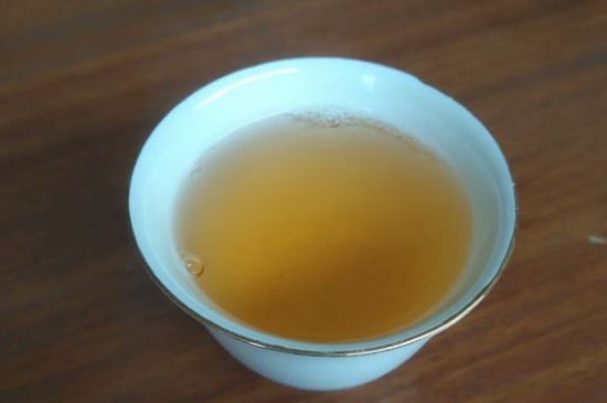 黑茶排濕毒的身體表現(xiàn)，喝黑茶排毒反應(yīng)癥狀