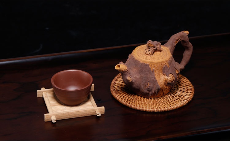 仿木外皮紫砂壺，創(chuàng)意木樁手工雕刻紫砂壺